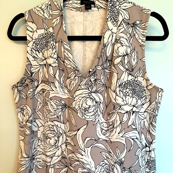 Women’s Ann Taylor Factory Sleeveless Top Medium Gray and White Floral Print - Picture 1 of 4